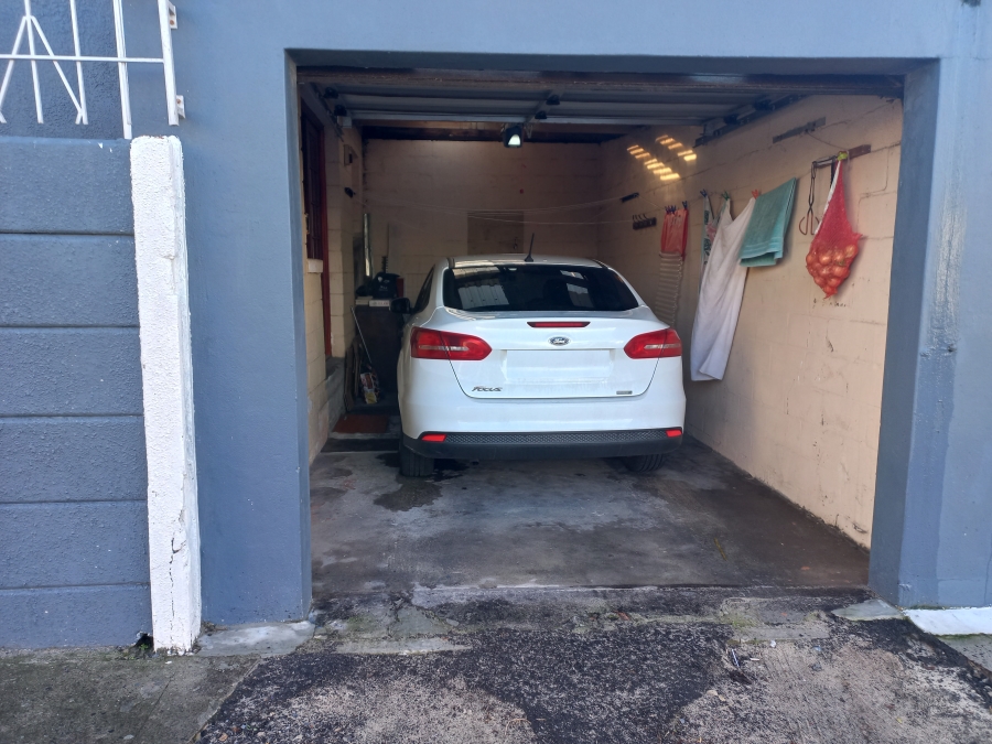 4 Bedroom Property for Sale in Westridge Western Cape